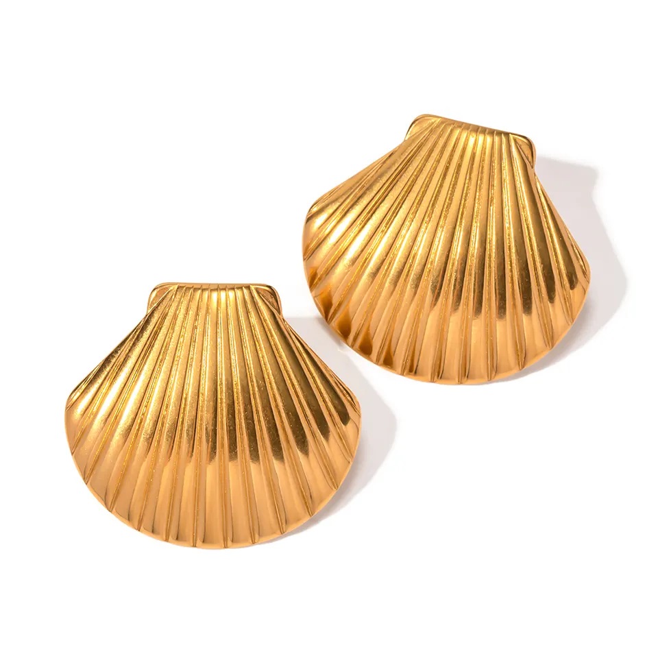 Gold plated shell stud earrings